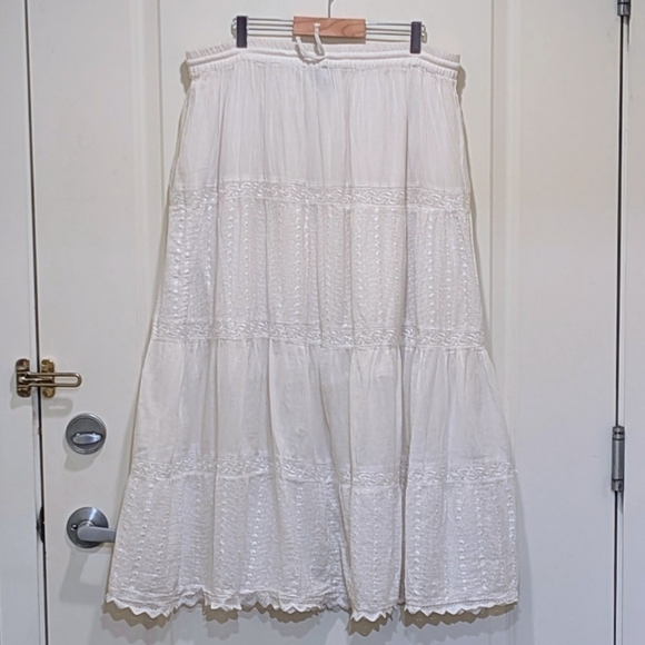 Style Style Style Dresses & Skirts - EUC Style Style Style OS Hippie Boho Flowy White Cotton Skirt